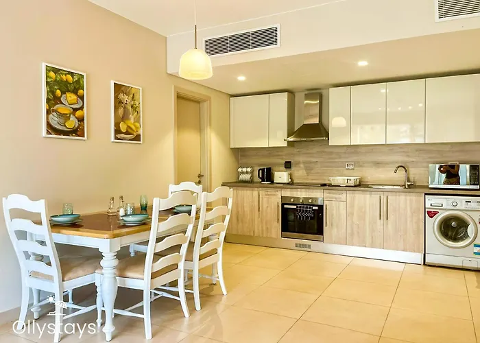 Ollystays - Seaview Mangroovy 1br, & Pool Free Access * Gurdaka