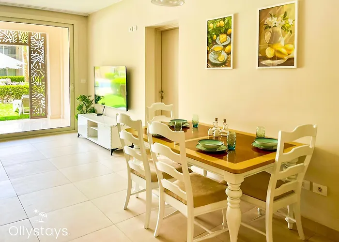 Ollystays - Seaview Mangroovy 1br, & Pool Free Access